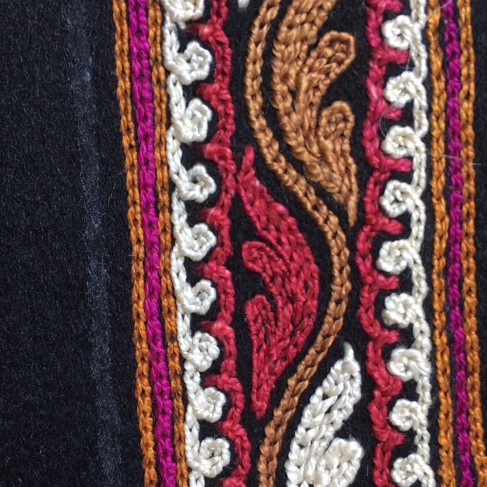 Vintage pair of hand embroidered pieces, for slippers (?) - Picture 4 of 9